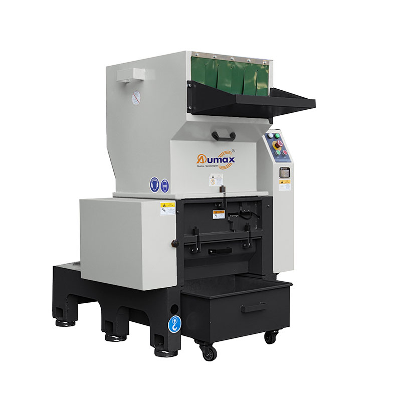 Which materials are plastic crusher machines suitable for crushing?
