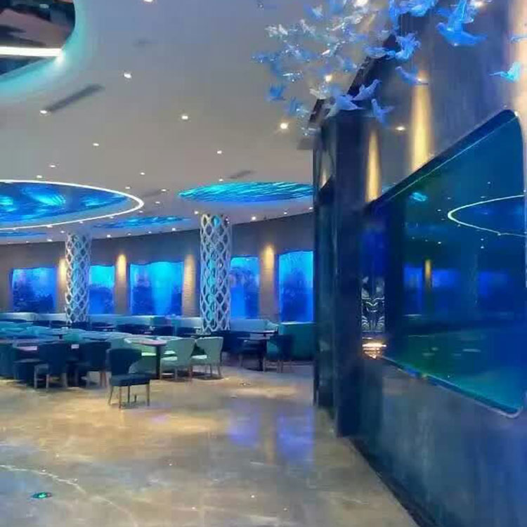 Design and Features of Acrylic Aquarium Restaurant