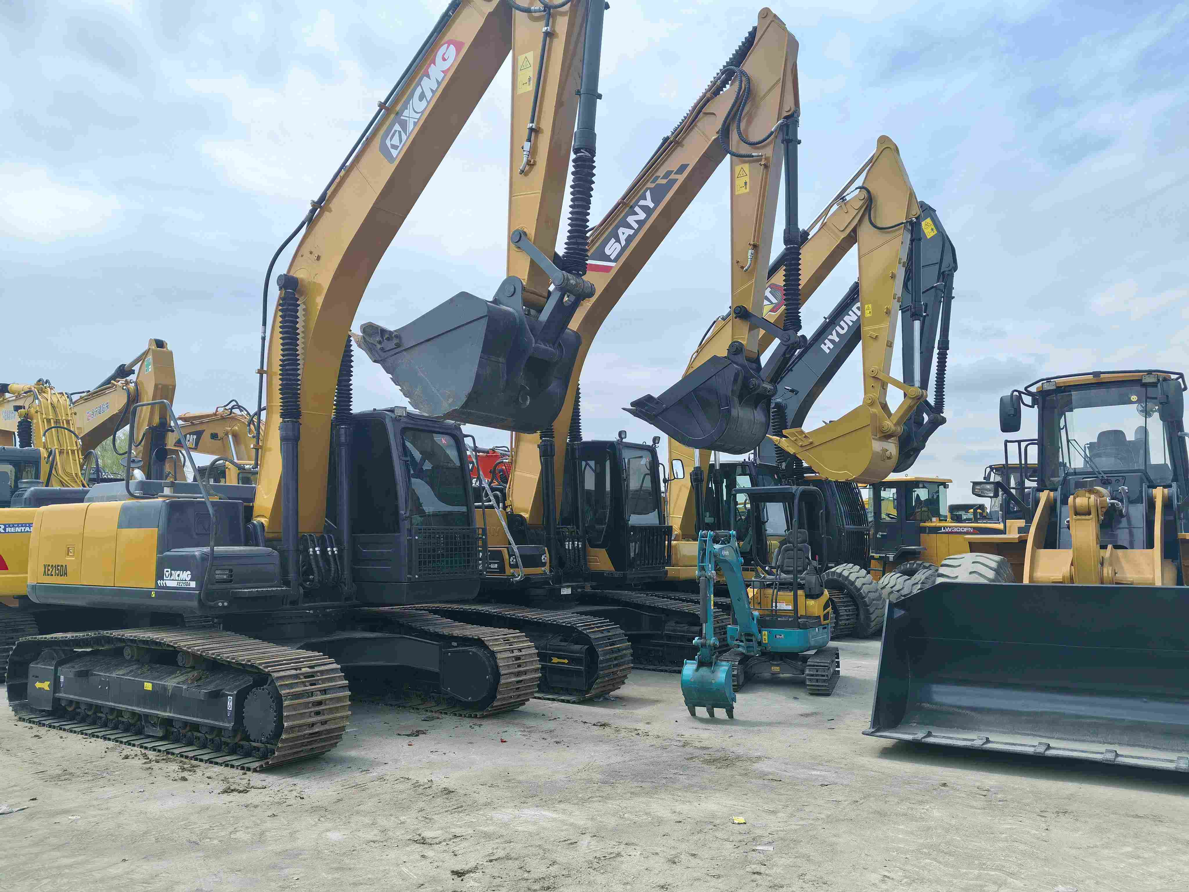 Second Hand Loaders Supplier: Expert Tips for Affordable Heavy Machinery
